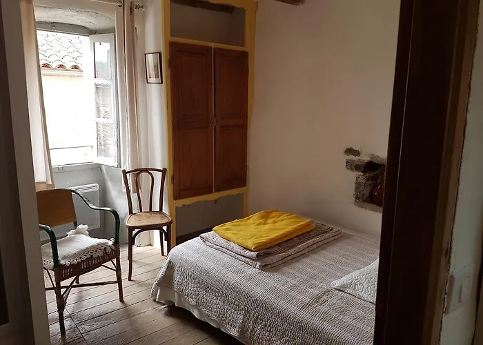 La Maison D'angele * Сент-Элали-дю-Сернон